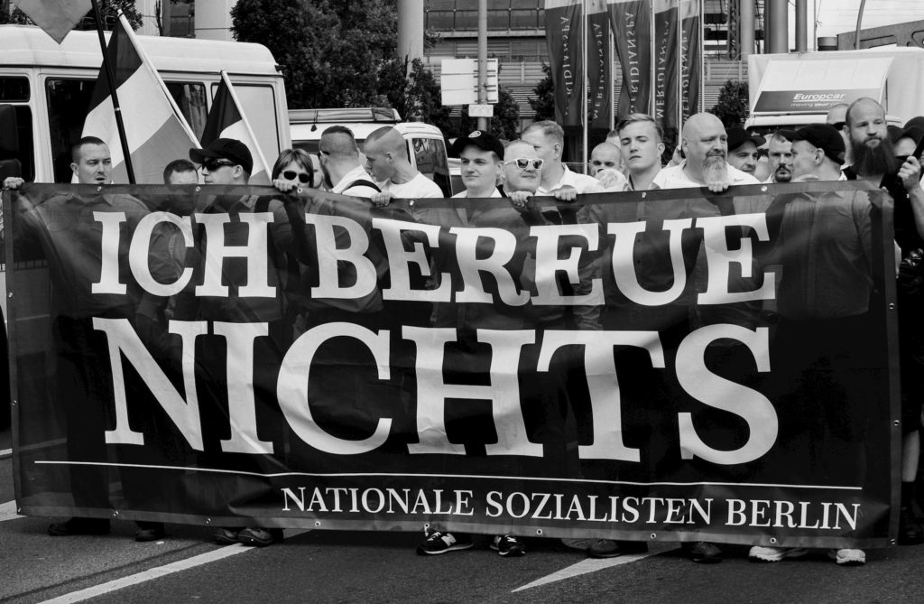 antifaschistisches Magazin der rechte rand - Hess Narsch